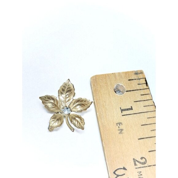 Vintage 1950s-1960s Gold-Tone Leaf Brooch with Rhinestone Accent - Picture 3 of 5